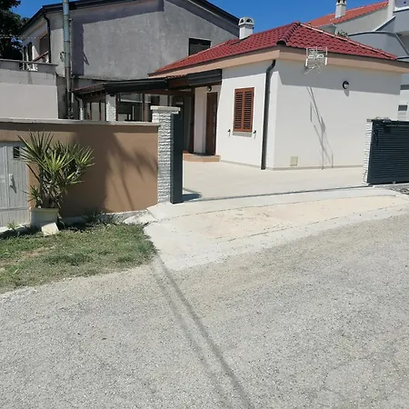 Holiday House 